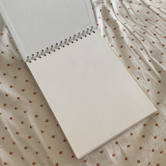 Pierre Belvedere White & Pink Marble Sketchbook - Picture 3 of 4